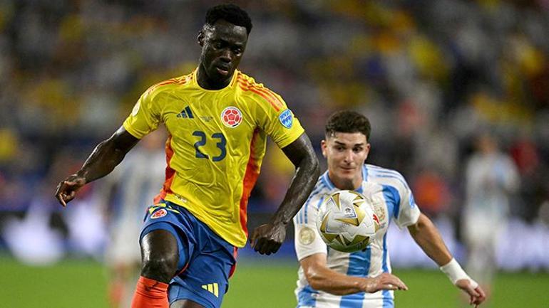 Galatasaraylı Davinson Sanchez, Arjantine patladı Hakemle çok fazla konuştular