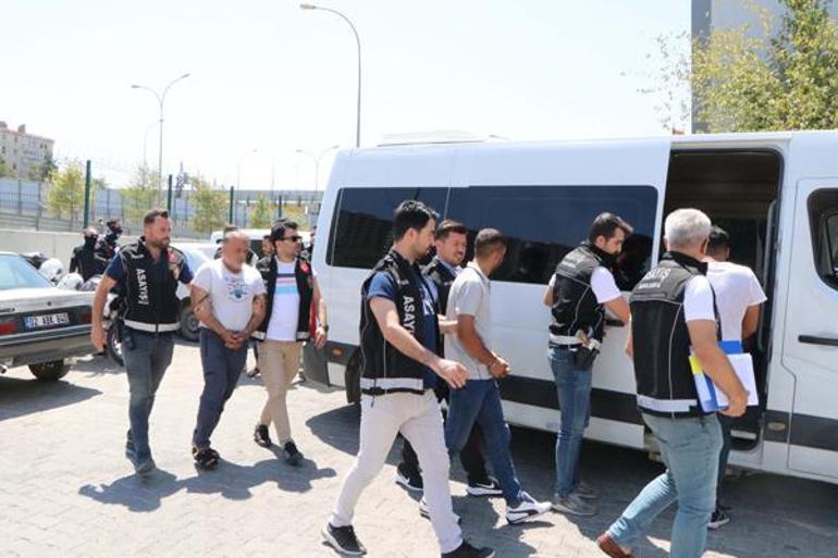 Polis üniformalı hırsızlık: Şafak vakti baskınıyla 2 kilo 300 gram altın çaldılar