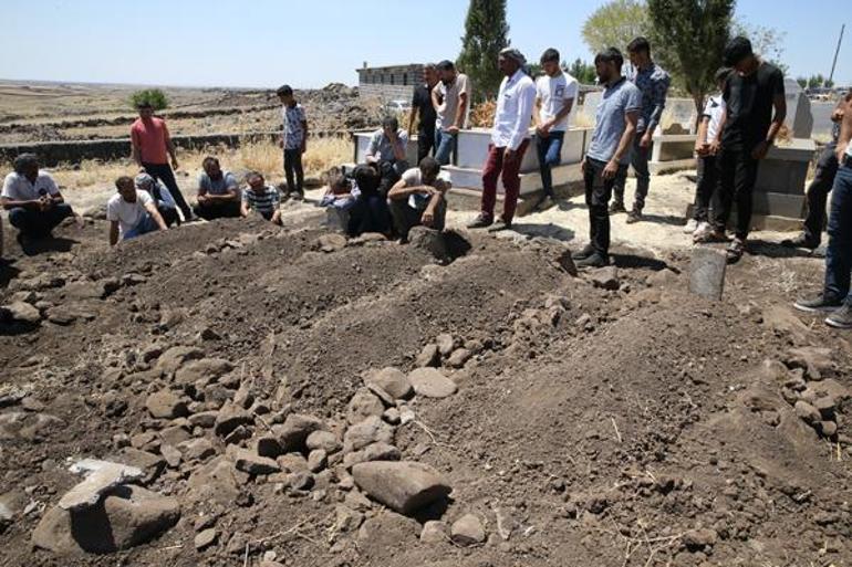 Şanlıurfada facia: Parka gitmişlerdi 5 çocuk yan yana defnedildi