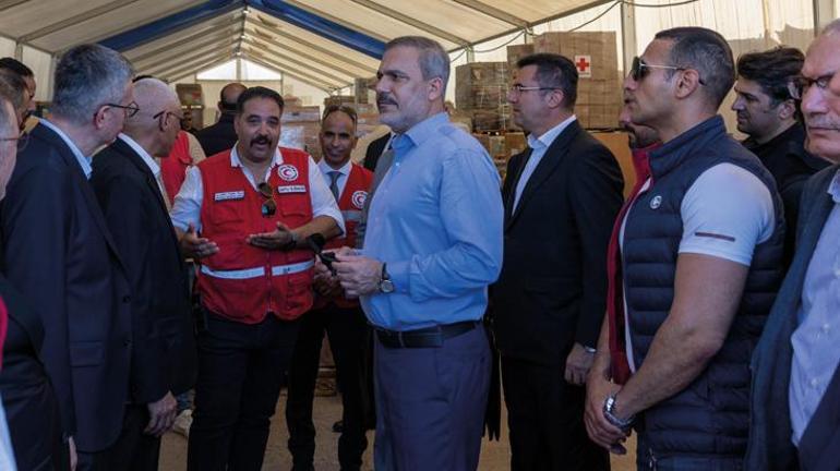 Bakan Fidan Refah Sınır Kapısında dünyaya seslendi Batı ve ABDyi işaret etti