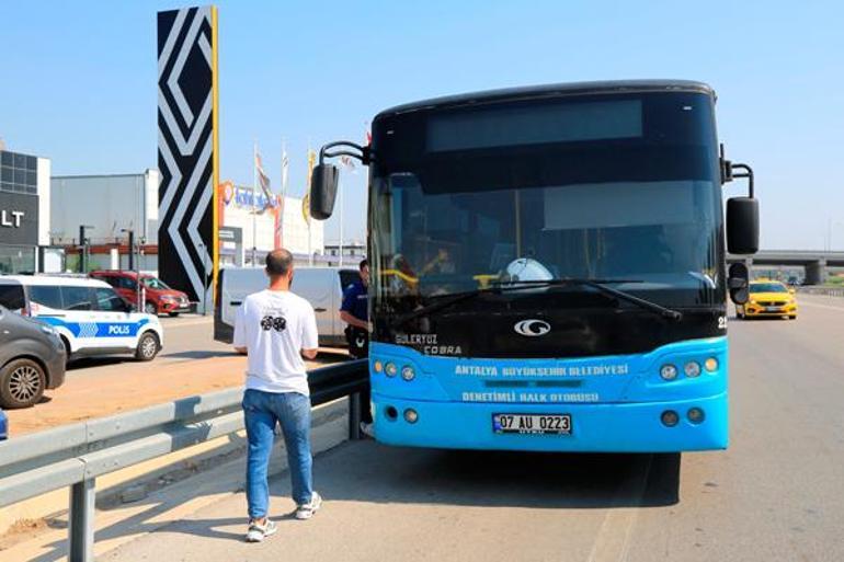 Sürücüyle tartıştı, halk otobüsünün kontağını alıp kaçtı