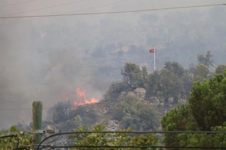 Aydın ve Milastaki orman yangınında 2’nci gün: Alevler yerleşim yerlerine yaklaştı