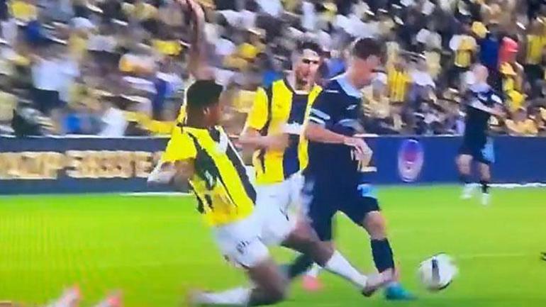 Fenerbahçe maçında tartışma yaratan pozisyon Eski hakemler değerlendirdi: Gaddarca bir hamle yok