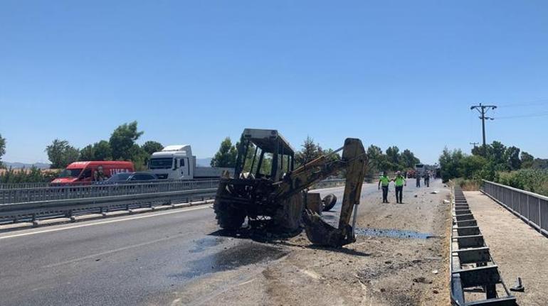 Aydın Sökede kaza anı otobüs kamerasına böyle yansıdı