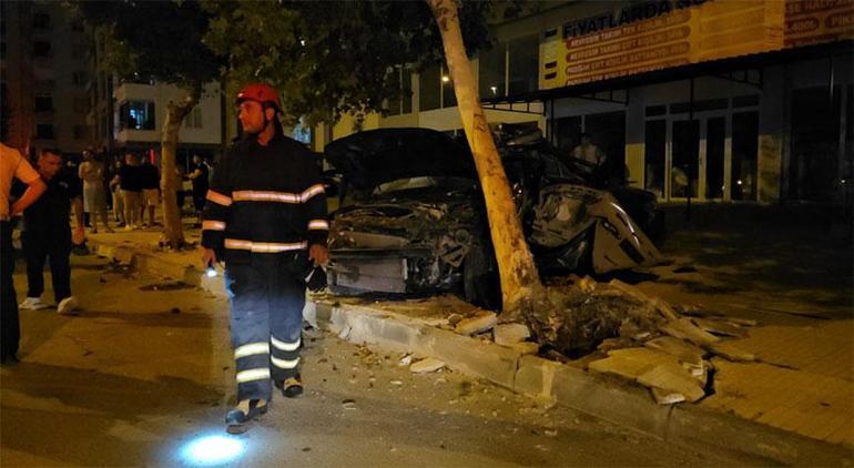 Çorumda gece yarısı feci kaza Ağaca çarptı, hayatını kaybetti