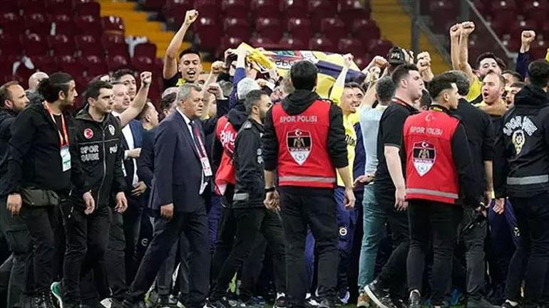 Oosterwolde ve Mert Hakan Yandaş için hapis istemi Olaylı derbi için soruşturma tamamlandı