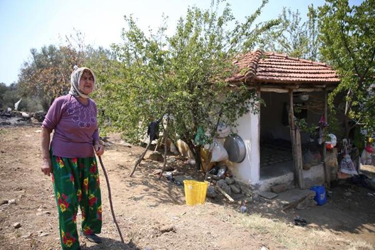 70 yaşında, evinin 4 tarafını saran alevleri bu yöntemle durdurdu: Yürümeye medetim yoktu