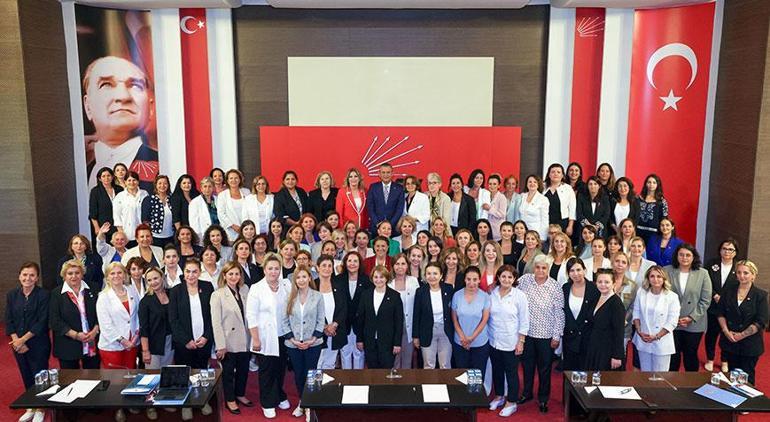 Özel, CHP Kadın Kolları yönetimiyle bir araya geldi