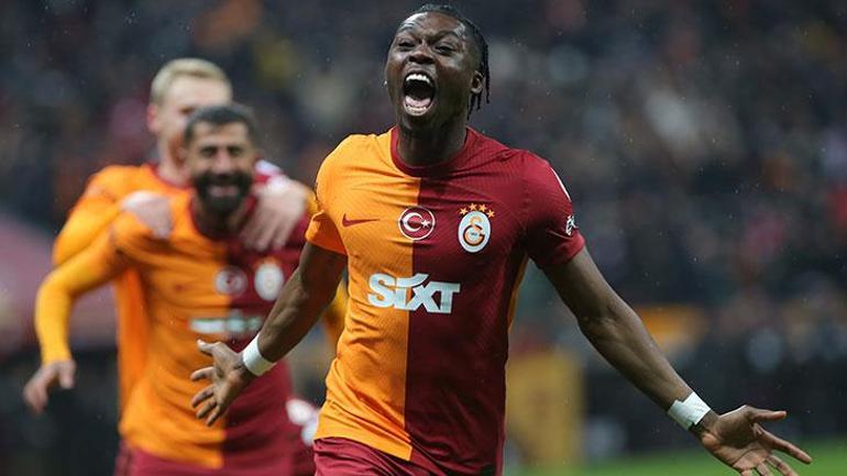 Galatasarayda Derrick Köhne sürpriz talip Eski kulübü devrede