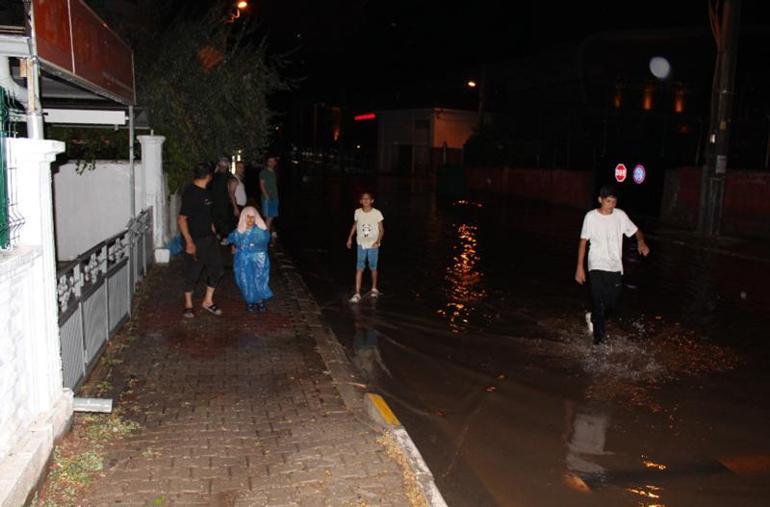 Aksarayda sağanak etkili oldu Böyle bir yağış daha önce hiç görmedik