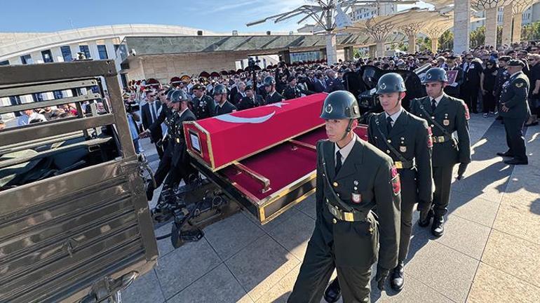 Eski Jandarma Genel Komutanı Galip Mendi, son yolculuğuna uğurlandı