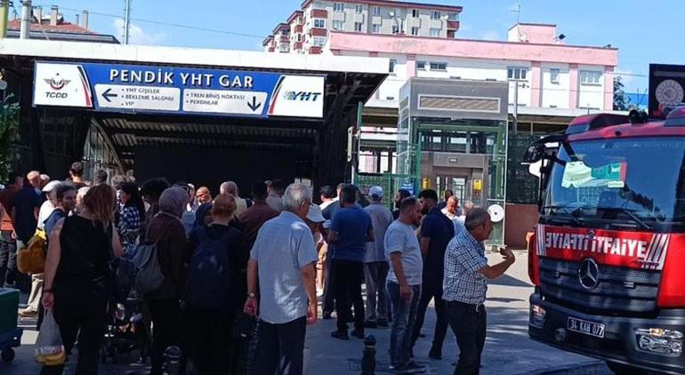 Pendikte Marmaray durağında yangın paniği