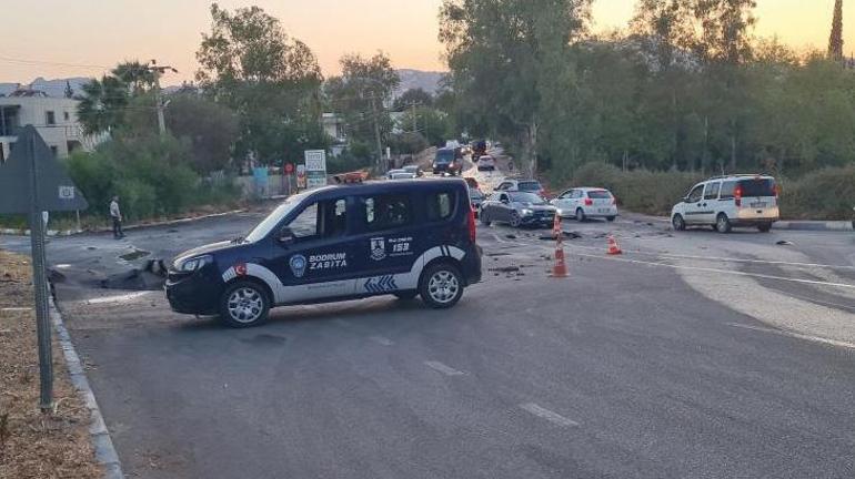 Bodrumda yine ana isale hattı patladı: Yolda dev çukur oluştu