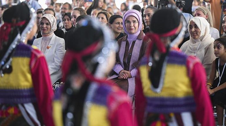 Emine Erdoğan: Koruyucu aileler çocukların hayat hikayesini baştan yazdı