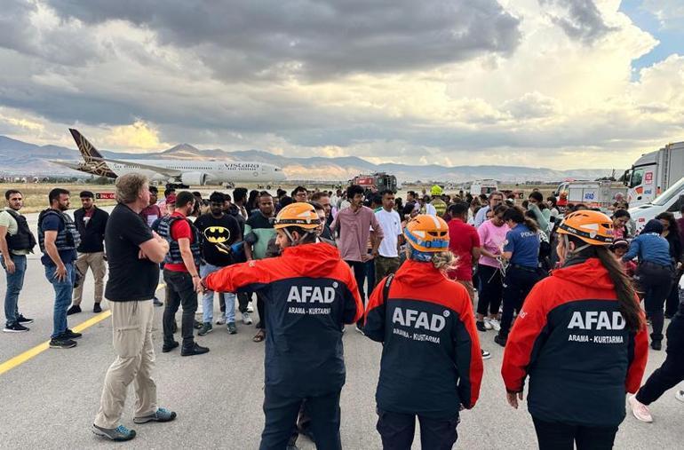 Son dakika... Bomba ihbarı: Hindistan’dan Almanya’ya giden uçak Erzuruma indi