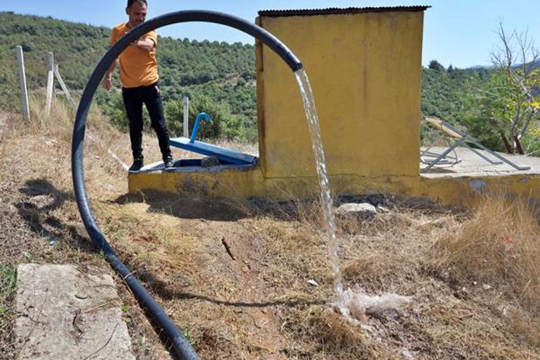 Depremden sonra hayvanlarını otlatan çoban buldu Bölgenin kaderi değişti