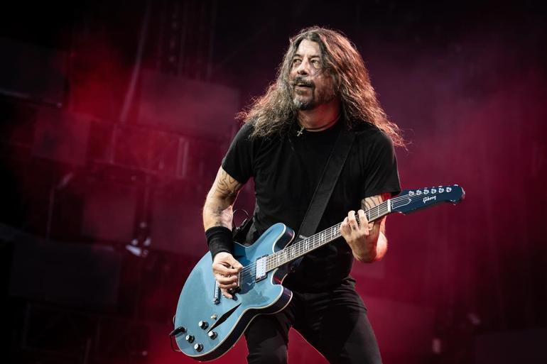 Ünlü müzisyen Dave Grohl ihaneti itiraf etti Evlilik dışı bir kızım oldu