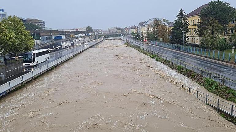 Avrupayı sel vurdu, Polonya ve Romanyada can kayıpları var