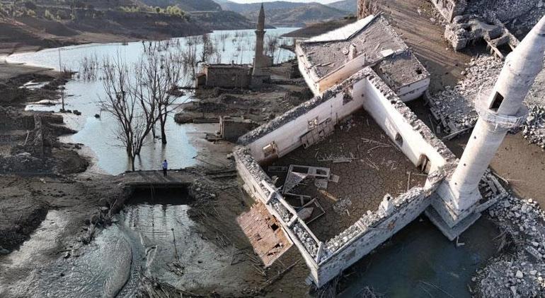 14 yıl sonra köy halkı şoke oldu Her şeyi unutmuşken tekrar ortaya çıktı