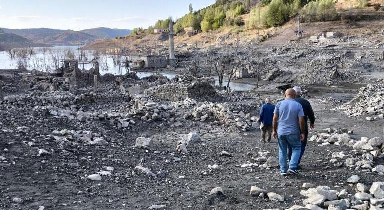 14 yıl sonra köy halkı şoke oldu Her şeyi unutmuşken tekrar ortaya çıktı