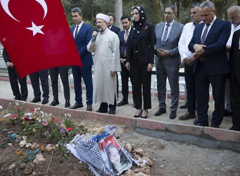 Diyanet İşleri Başkanı Erbaş Ayşenur Ezgi Eyginin ailesini ziyaret etti