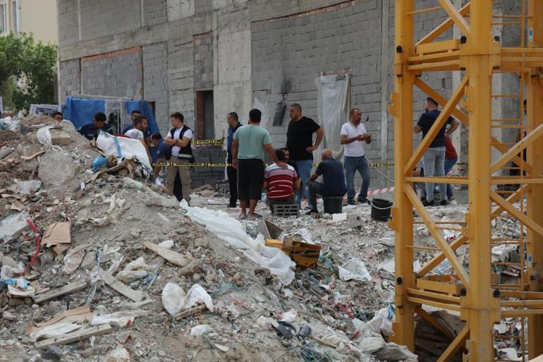 Korkunç olay Vinçteki demir kova işçilerin üzerine düştü: 2 ölü