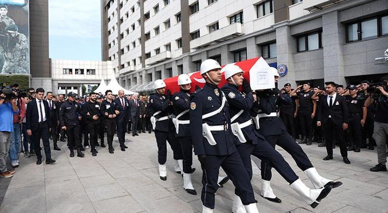 Polis Şeydanın katili hak ettiği yerde Çöp poşeti giydirilip, hayvan taşıma aracına koyuldu