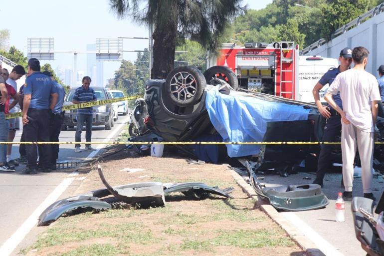 İzmirde otomobil alt geçide düştü: 3 ölü, 2 yaralı