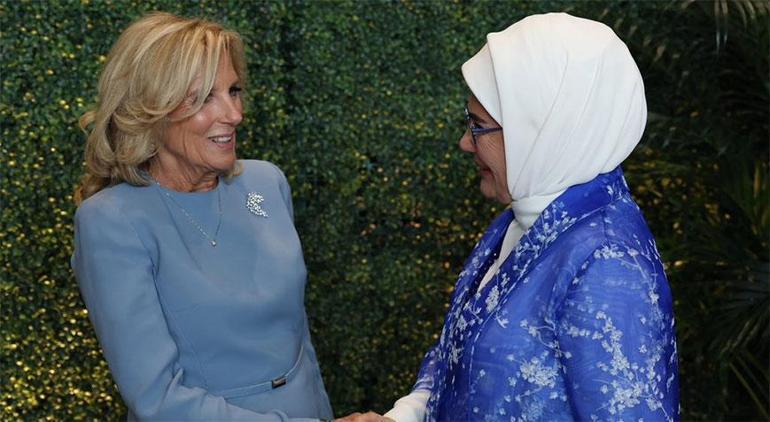 Emine Erdoğan New York’ta lider eşleri ile bir araya geldi