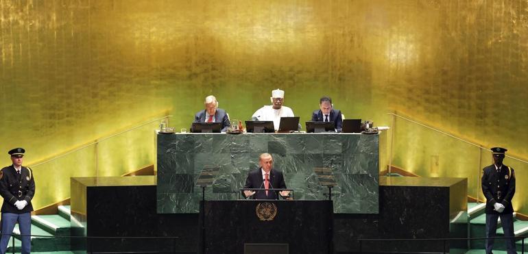 Son dakika... Erdoğan, BMde şekilden şekile giren İsrail temsilcileriyle ilgili konuştu: Kendilerini savunacak halleri yok