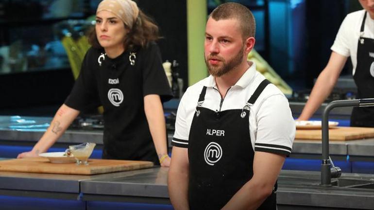 Masterchefte 5. ve 6. eleme adayı belli oldu Semihin gözüne sıcak su geldi