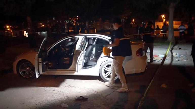 Gece yarısı korku dolu anlar Otomobile tüfekle saldırı: Çocuklar çığlık çığlığa kaçtı