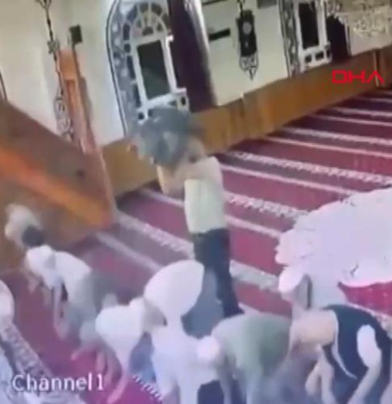 Namaz esnasında imama tabureli saldırı Nedeni ortaya çıktı