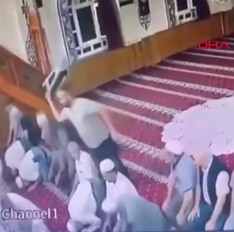 Namaz esnasında imama tabureli saldırı Nedeni ortaya çıktı