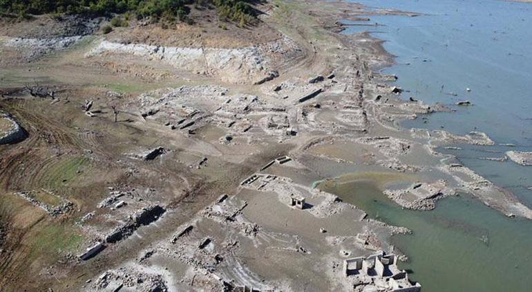 55 hane adaya taşınmıştı Yıllar sonra ortaya çıkan köy