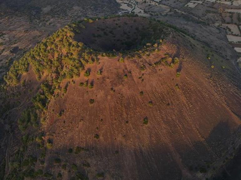 Türkiyedeki bu volkan uyanabilir: 5 kilometre derinlikten yukarıya doğru yükseliyor