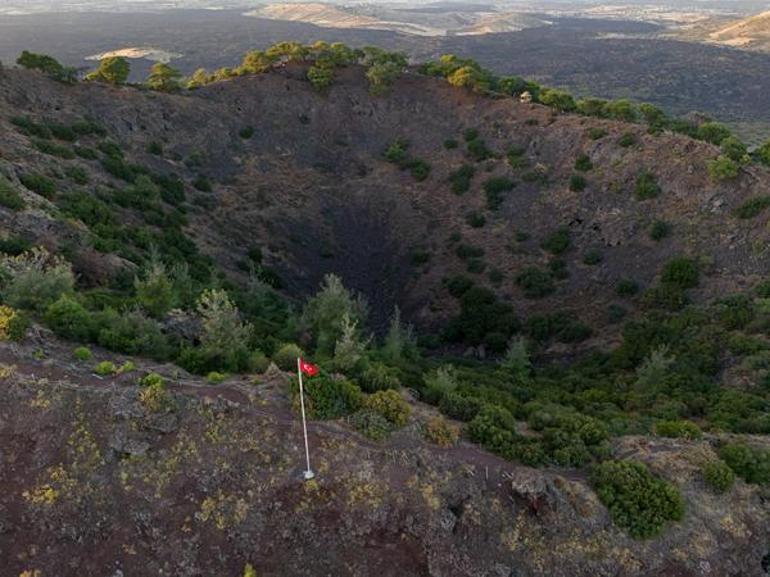 Türkiyedeki bu volkan uyanabilir: 5 kilometre derinlikten yukarıya doğru yükseliyor