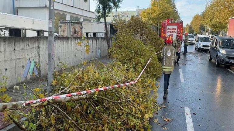 Meteoroloji uyarmıştı Aniden bastıran yağmur zor anlar yaşattı