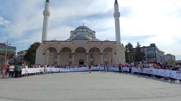 Düzcede Filistine destek Çocuklar 1 kilometrelik resim yaptı