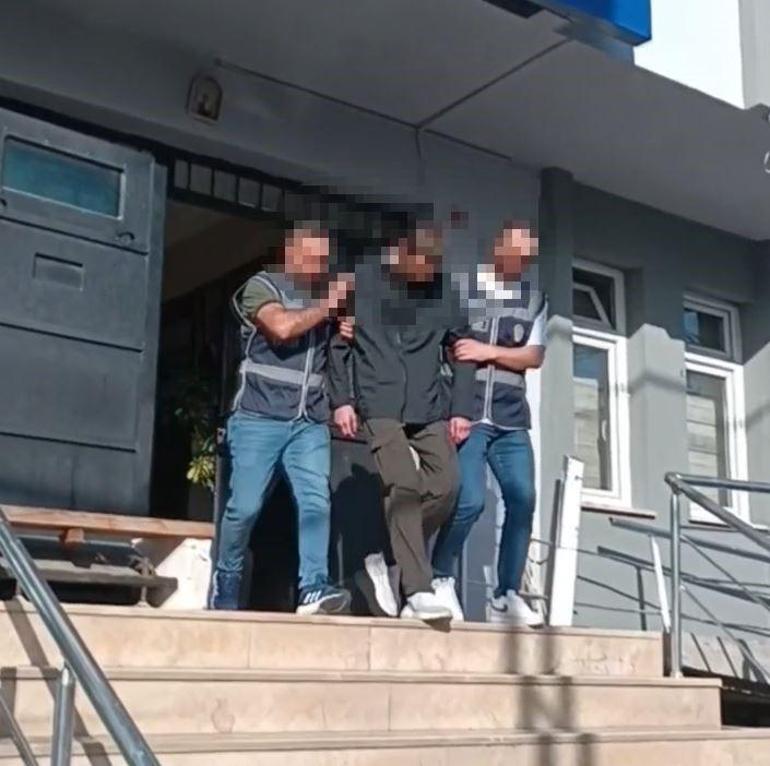 Başakşehirde bir kişi elinde bıçakla okula girmeye çalıştı Rastgele insanlara saldırdı, 3 kişiyi yaraladı