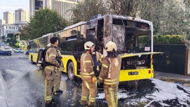 Ataşehirde İETT otobüsü alev aldı Vatandaşlar yanmaktan son anda kurtuldu