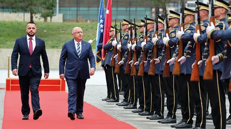 Bakan Güler, Kosovalı mevkidaşı Maqedonci ile görüştü