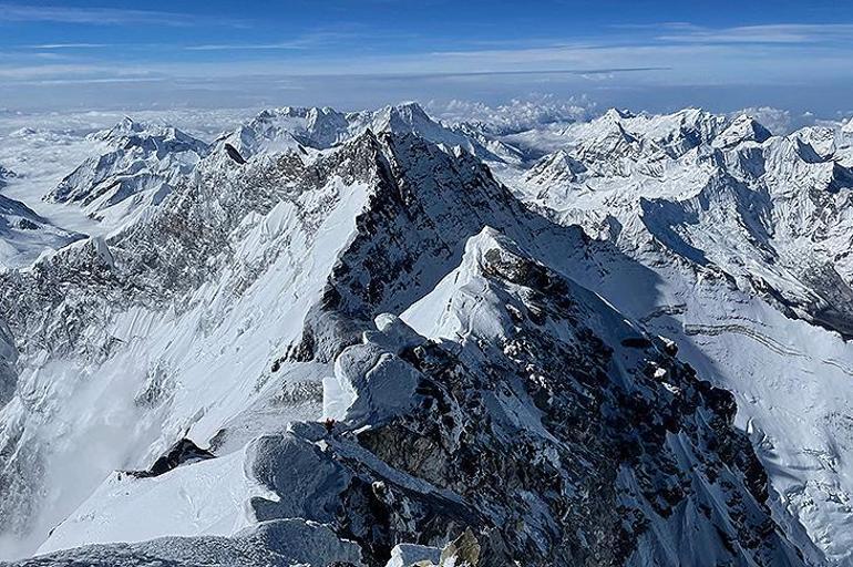 Everest Dağında bulunan bot, 100 yıl önce kaybolan İngiliz dağcı Irvinea ait olabilir