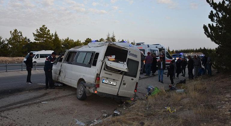 Karamanda işçi servisi devrildi Ölü ve yaralılar var