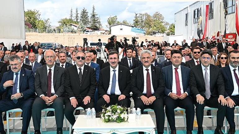 Cevdet Yılmaz: Katma değeri yüksek bir ekonomi inşa etmeliyiz