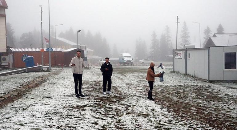 Yurdun birçok bölgesine ilk kar düştü Meteorolojiden yeni uyarı