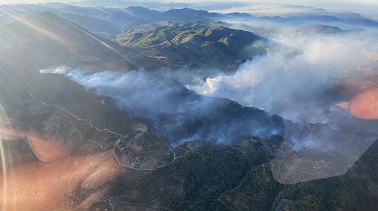 Muğla yanıyor 3 bölgede alevlerle mücadelede 12 saat geride kaldı