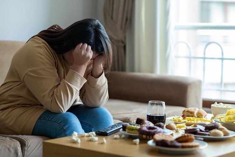 Acıkmadığım halde neden durmadan yemek yiyorum Çözümü çok kolay