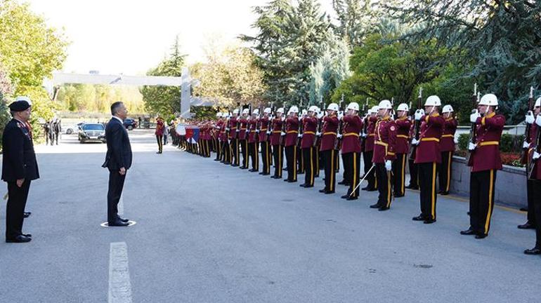 Bakan Yerlikaya, Jandarma Genel Komutanlığı 2024 Yılı Değerlendirme Toplantısına katıldı