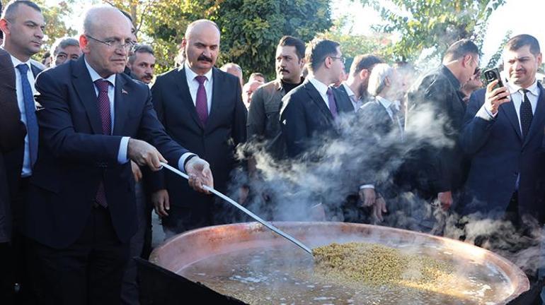 Bakan Şimşek, Batmanda Bağ Bozumu ve Gastronomi Festivaline katıldı